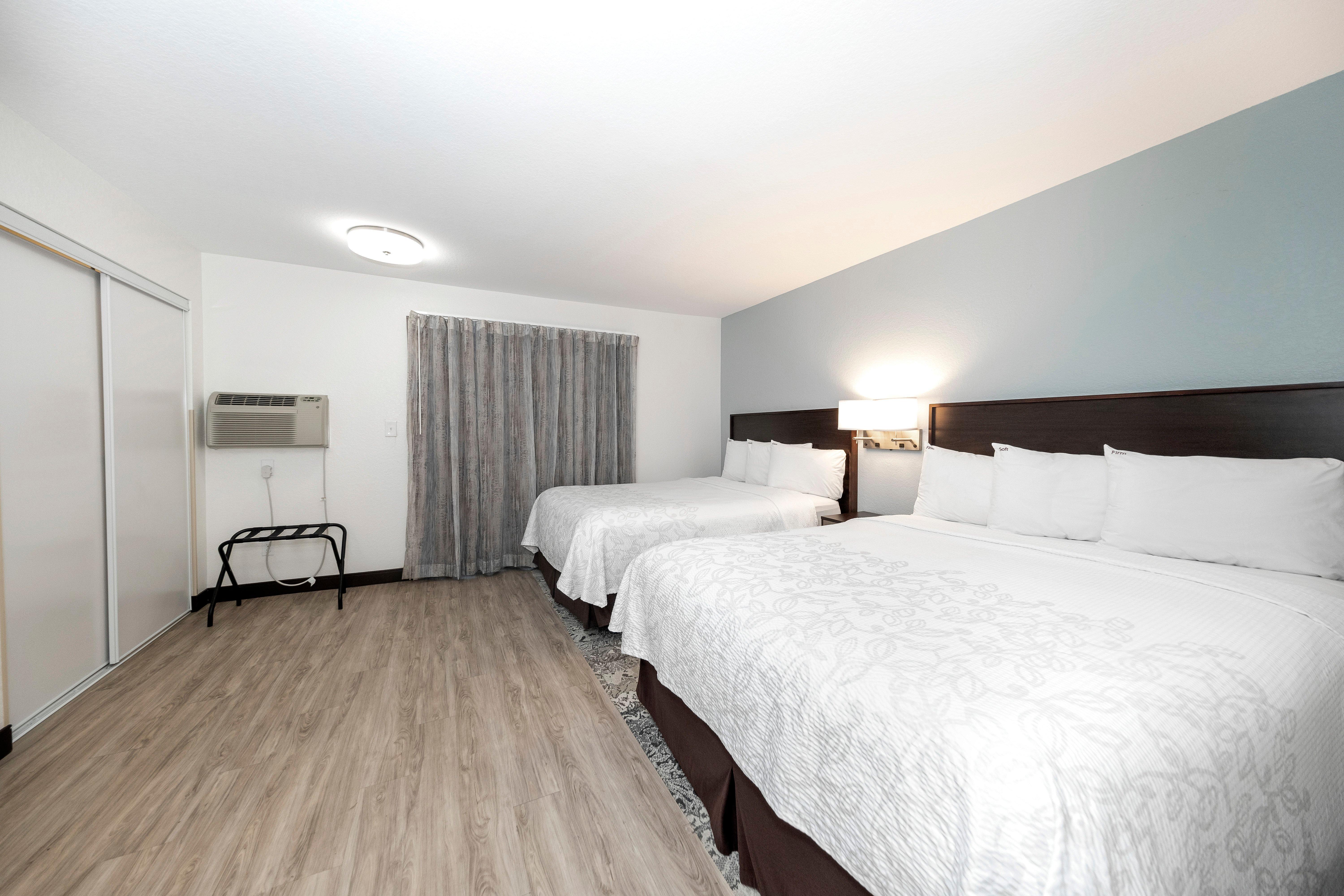 Red Roof Inn Plus+ & Suites Naples Downtown-5Th Ave S Экстерьер фото
