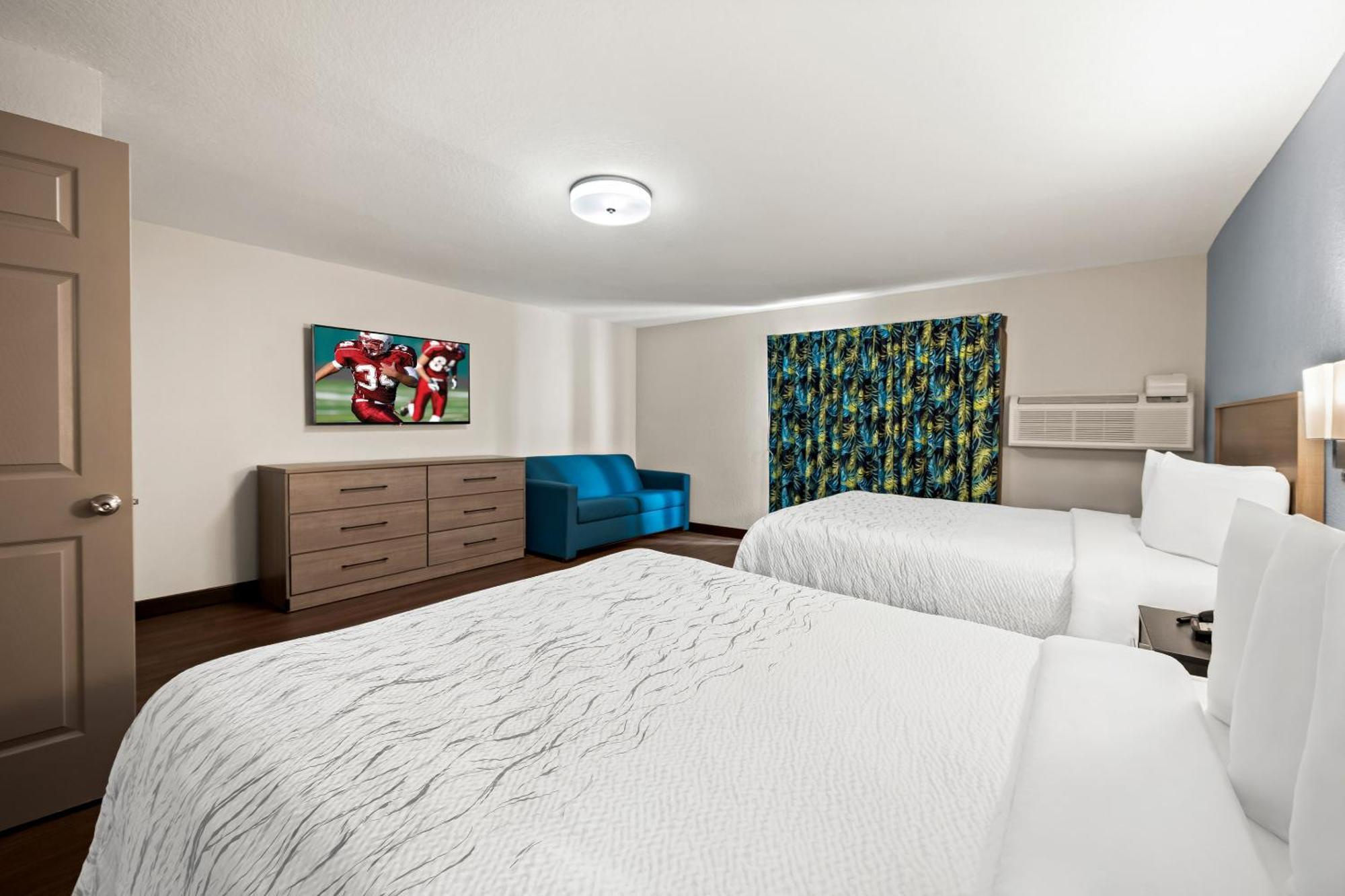Red Roof Inn Plus+ & Suites Naples Downtown-5Th Ave S Экстерьер фото